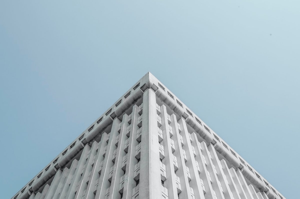 天博体育平台-双线程烧脑防守！密歇根如何瓦解康大夺冠？感受“四换一蹲”的精妙！